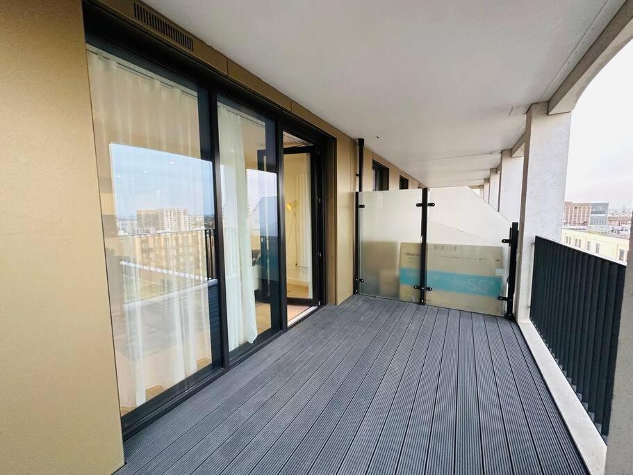 Spacious Modern 1 Bed Apartment. ลอนดอน ภายนอก รูปภาพ